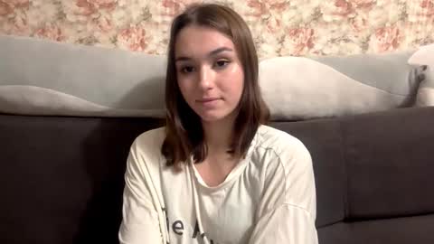 Snapshot of somerfrieler chatting on 10/27/25, 03:16 Hello My name is Jane  im new model here and little but shy but curious. online show from 10/27/25, 03:16