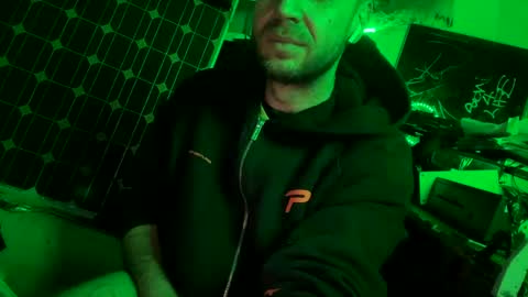 Snapshot of son_e_blacc chatting on 01/24/25, 10:51 Soni online show from 01/24/25, 10:51