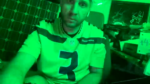 Snapshot of son_e_blacc chatting on 01/25/25, 01:54 Soni online show from 01/25/25, 01:54