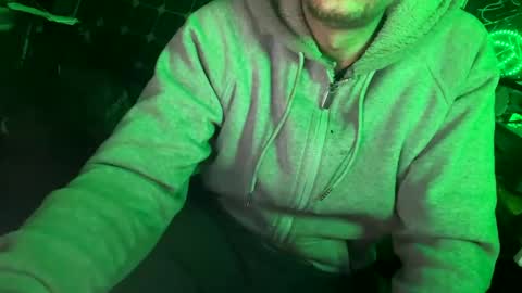 Snapshot of son_e_blacc chatting on 02/05/25, 02:37 Soni online show from 02/05/25, 02:37