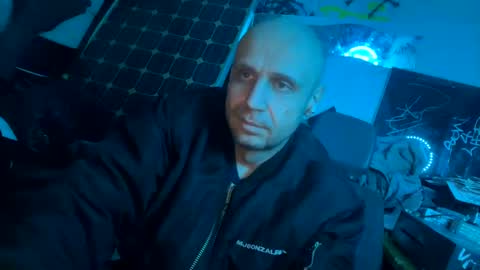 Snapshot of son_e_blacc chatting on 02/05/25, 05:53 Soni online show from 02/05/25, 05:53