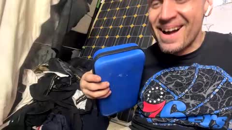 Snapshot of son_e_blacc chatting on 02/06/25, 10:43 Soni online show from 02/06/25, 10:43