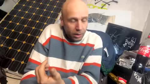 Snapshot of son_e_blacc chatting on 02/15/25, 04:14 Soni online show from 02/15/25, 04:14