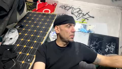 Snapshot of son_e_blacc chatting on 02/24/25, 02:37 Soni online show from 02/24/25, 02:37