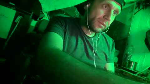 Snapshot of son_e_blacc chatting on 06/05/26, 06:57 Soni online show from 06/05/26, 06:57