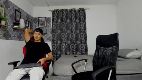 son_hades online show from 10/02/25, 03:57