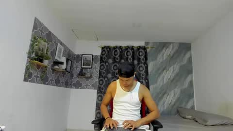 son_hades online show from 04/08/26, 03:39