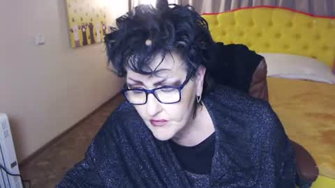 Snapshot of sondrariddle chatting on 03/10/26, 10:48 sondrariddle online show from 03/10/26, 10:48