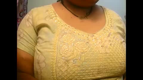 Snapshot of soni88888 chatting on 12/13/24, 05:16 soni88888 online show from 12/13/24, 05:16