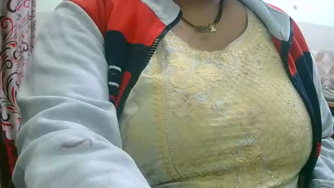 Snapshot of soni88888 chatting on 12/13/24, 01:44 soni88888 online show from 12/13/24, 01:44