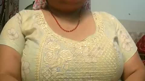 Snapshot of soni88888 chatting on 02/18/25, 03:32 soni88888 online show from 02/18/25, 03:32