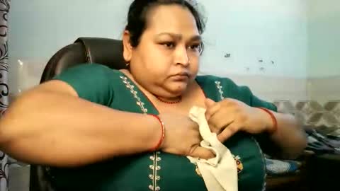 Snapshot of soni88888 chatting on 05/07/26, 04:34 soni88888 online show from 05/07/26, 04:34