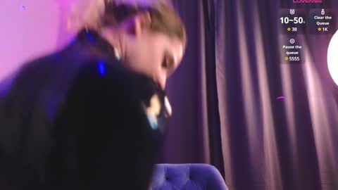 Snapshot of sonia__rose chatting on 12/10/24, 07:11 Sonia online show from 12/10/24, 07:11