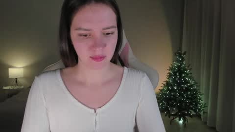 sonia_moon_ online show from 12/10/24, 01:11