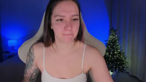 sonia_moon_ online show from 01/04/25, 01:10
