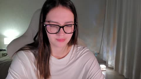 sonia_moon_ online show from 01/21/25, 04:54