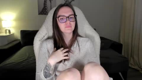 sonia_moon_ online show from 03/03/25, 04:36
