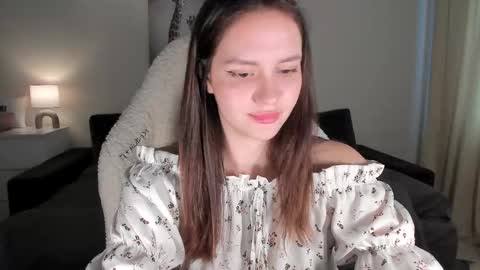 sonia_moon_ online show from 03/12/25, 05:35