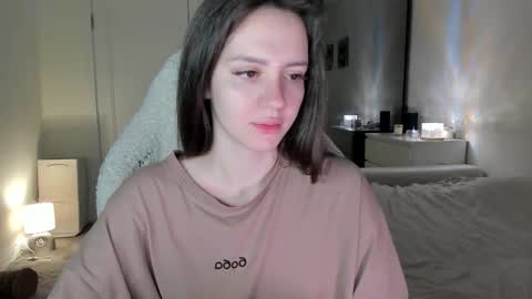 Snapshot of sonia_moon_ chatting on 10/12/25, 02:32 sonia_moon_ online show from 10/12/25, 02:32