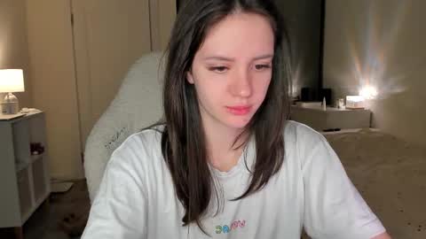 Snapshot of sonia_moon_ chatting on 10/29/25, 02:58 sonia_moon_ online show from 10/29/25, 02:58