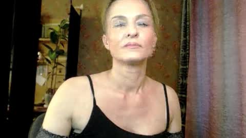 Snapshot of soniadance chatting on 03/18/26, 03:59 Sonia online show from 03/18/26, 03:59