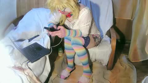 Snapshot of soniahiddencd chatting on 02/13/26, 11:12 SoniaHiddenCD online show from 02/13/26, 11:12