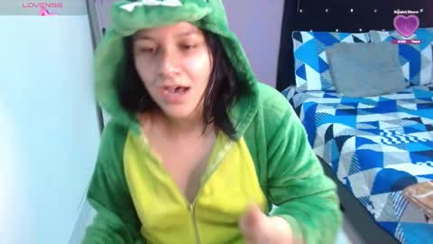 sonialatin69 online show from 12/10/24, 12:06