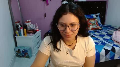 sonialatin69 online show from 12/13/24, 03:54