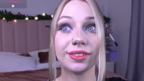 Your ghost wife online show from 12/22/25, 04:26