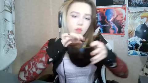 Snapshot of sonwosick chatting on 03/20/26, 04:12 Mila online show from 03/20/26, 04:12