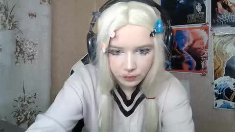 Snapshot of sonwosick chatting on 03/22/26, 05:05 Mila online show from 03/22/26, 05:05