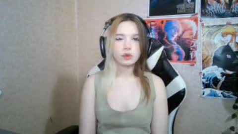Snapshot of sonwosick chatting on 03/31/26, 03:23 Mila online show from 03/31/26, 03:23