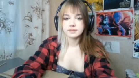 Snapshot of sonwosick chatting on 05/21/26, 03:19 Mila online show from 05/21/26, 03:19