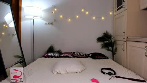 Snapshot of sonya_baby chatting on 01/27/25, 02:02 SONIA online show from 01/27/25, 02:02