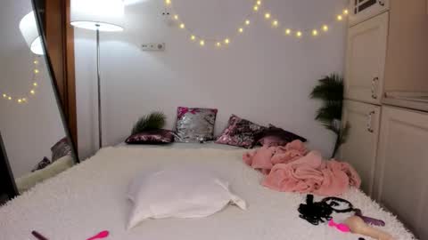 SONIA online show from 09/20/25, 12:50