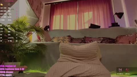 Snapshot of sonya_keller chatting on 10/26/25, 09:59 Sonya    online show from 10/26/25, 09:59