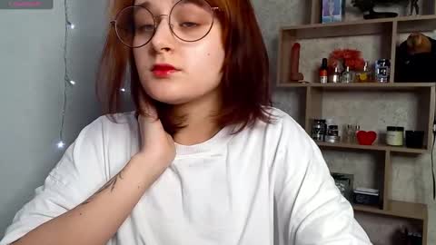 Snapshot of sonya_mikki chatting on 02/28/25, 11:23 Sonya  online show from 02/28/25, 11:23
