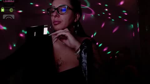 Snapshot of sonyadevon chatting on 01/10/26, 08:16 Sonia online show from 01/10/26, 08:16