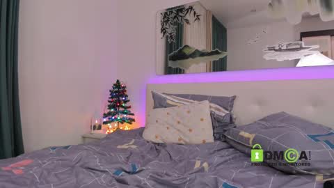 SonyaParadise online show from 12/22/24, 10:49