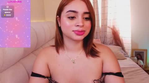 Snapshot of soph1a_roy chatting on 03/11/26, 03:29 Sophia Roy online show from 03/11/26, 03:29