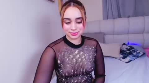Snapshot of soph1a_roy chatting on 06/12/26, 03:33 Sophia Roy online show from 06/12/26, 03:33