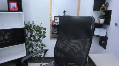 Snapshot of sophi_hardd chatting on 02/06/26, 01:58 sophi_hardd online show from 02/06/26, 01:58
