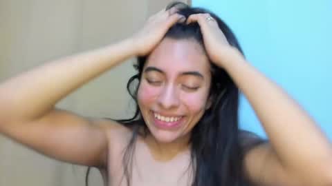 sophia_118 online show from 05/18/26, 05:52