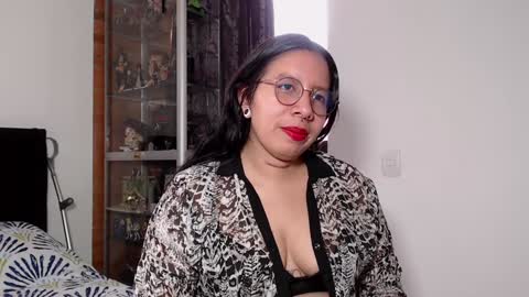  Sophia  online show from 12/22/24, 05:42