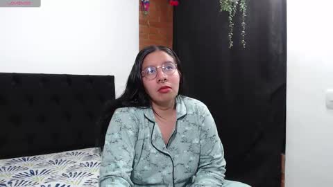  Sophia  online show from 02/21/25, 04:07