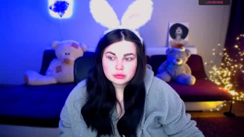 sophia__olsen online show from 12/07/24, 10:12