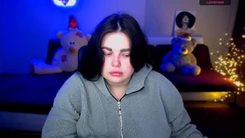 sophia__olsen online show from 12/08/24, 06:33