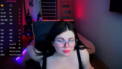 sophia__olsen online show from 12/13/24, 06:42