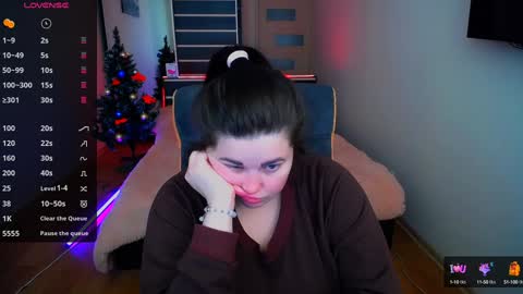 sophia__olsen online show from 12/13/24, 09:46