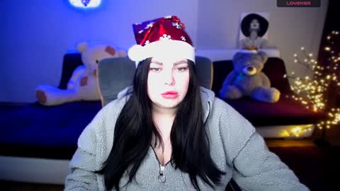 sophia__olsen online show from 12/22/24, 06:39
